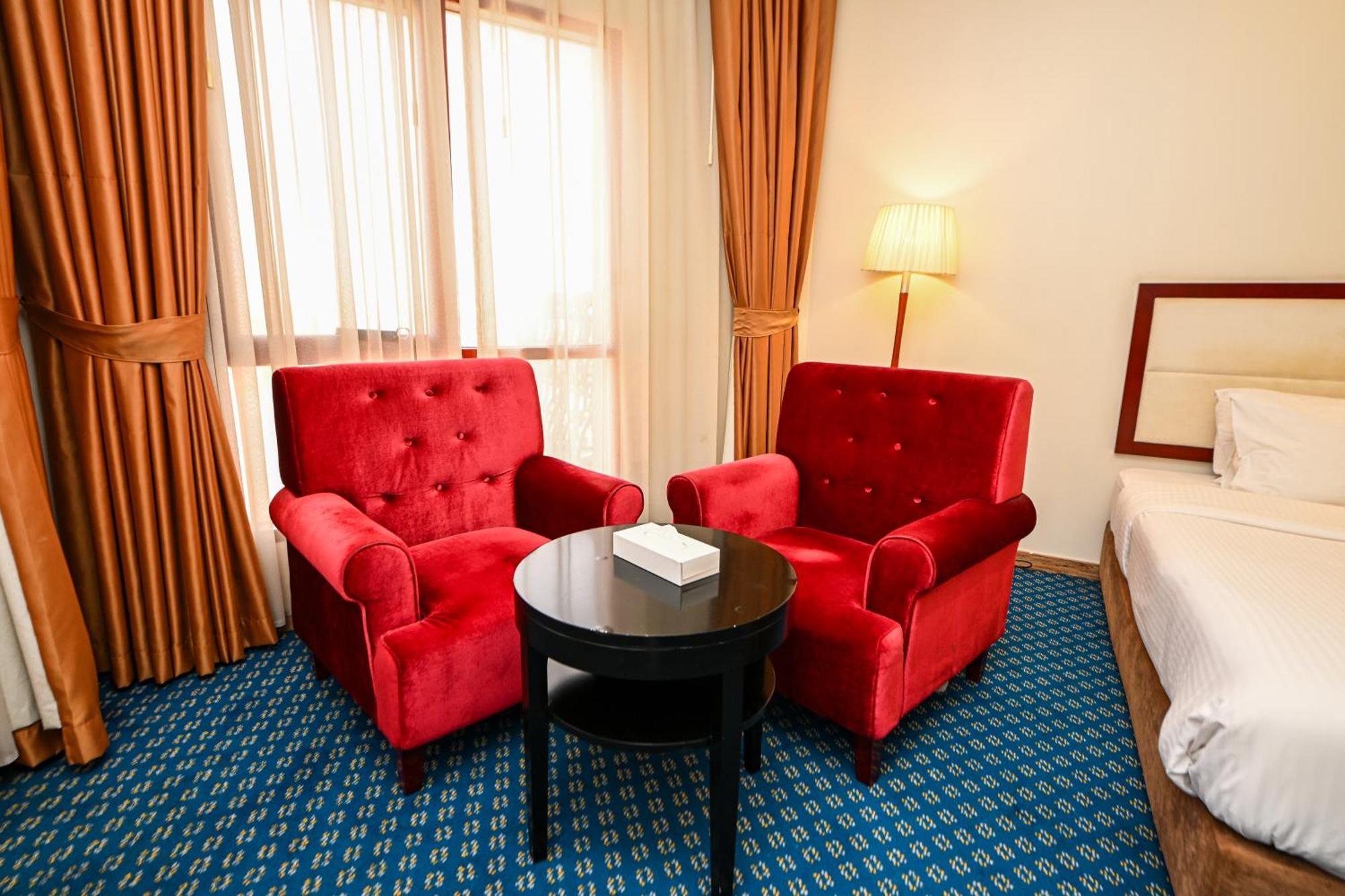 שארג'ה Red Castle Hotel מראה חיצוני תמונה