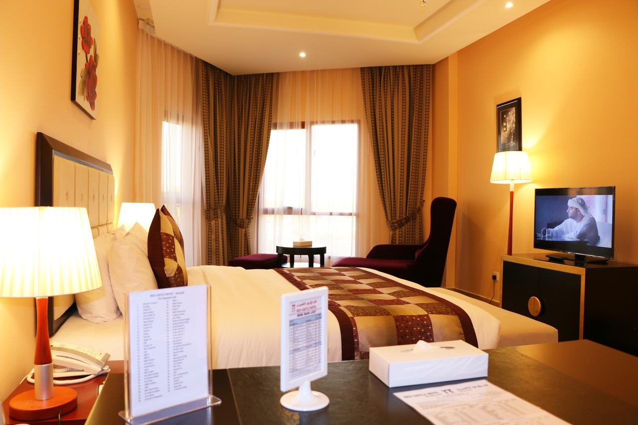 שארג'ה Red Castle Hotel מראה חיצוני תמונה