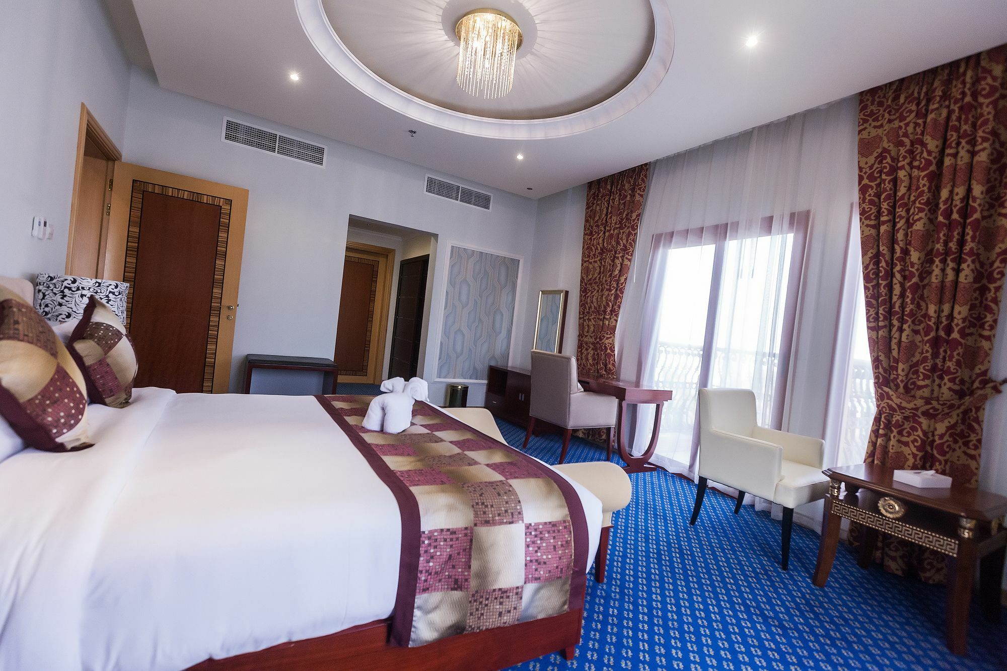 שארג'ה Red Castle Hotel מראה חיצוני תמונה